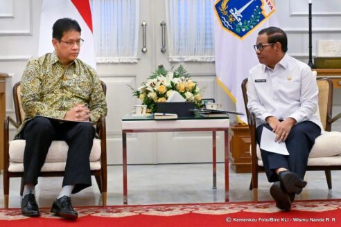 Bertemu Gubernur DKI, Menkeu Purbaya Bahas Sinkronkan Kebijakan Fiskal