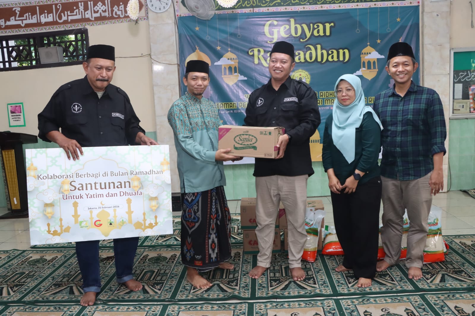 APROBI, APOLIN, GIMNI, dan FORWATAN Salurkan Bantuan Sosial di Depok forwatan dan industri hilir sawti