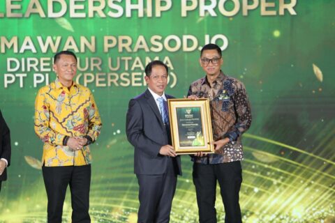 PLN Group Sabet 46 PROPER Emas dan Hijau 2025 KLH