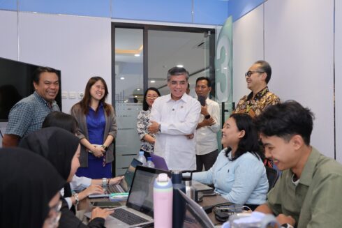 Menaker Yassierli Tegaskan Pentingnya Sertifikasi Kompetensi bagi Lulusan Magang